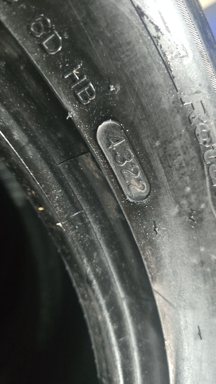 245/50R20 한국 윈터 중고타이어 4개