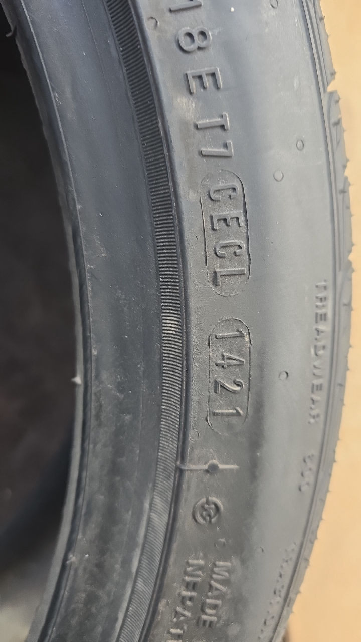 225/40R18 넥센 엔페라 프리머스 이월타이어 1개