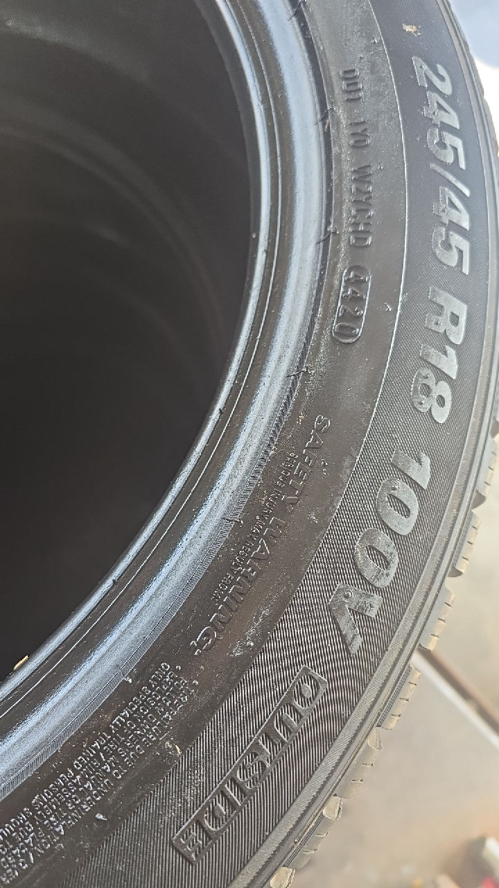 245/45R18 금호 윈터 중고타이어 4개 No.2