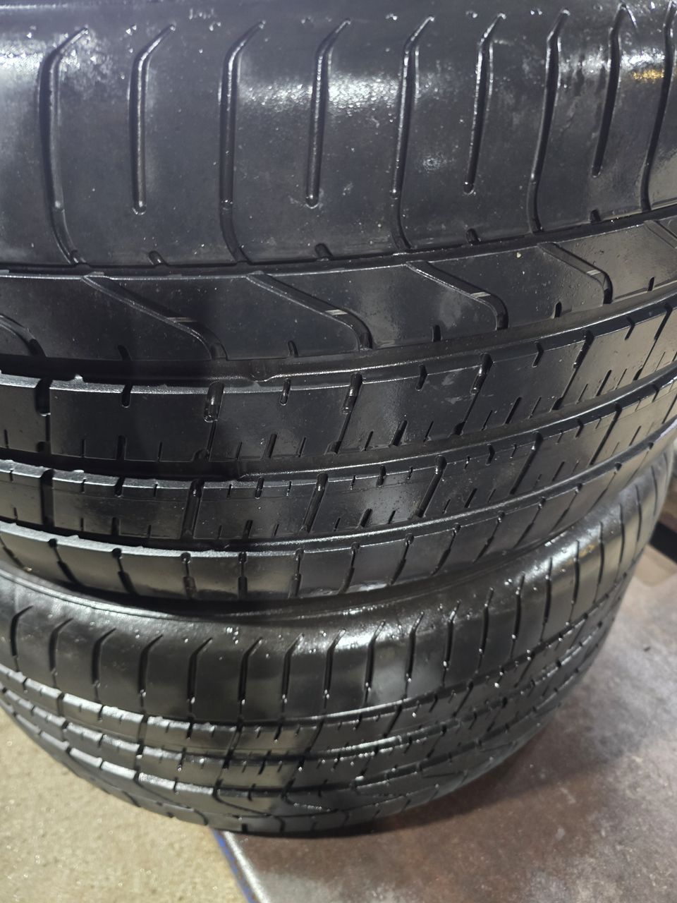 275/35R20 피렐리 피제로 런플랫 중고타이어 2개