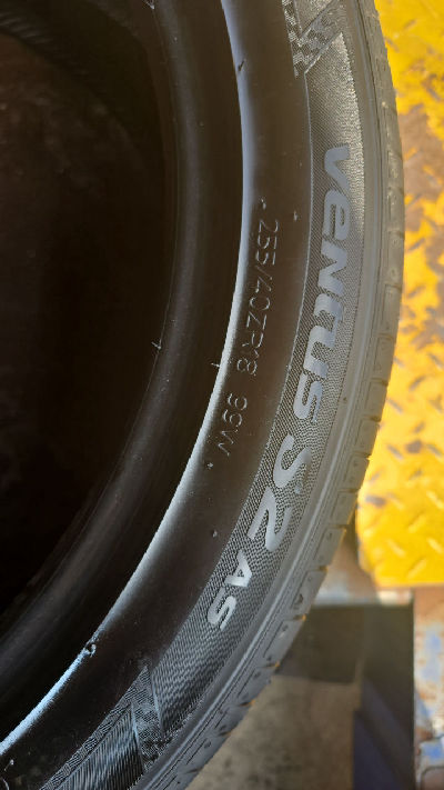 255/40R18 한국 VENTUS S2 AS 중고타이어
