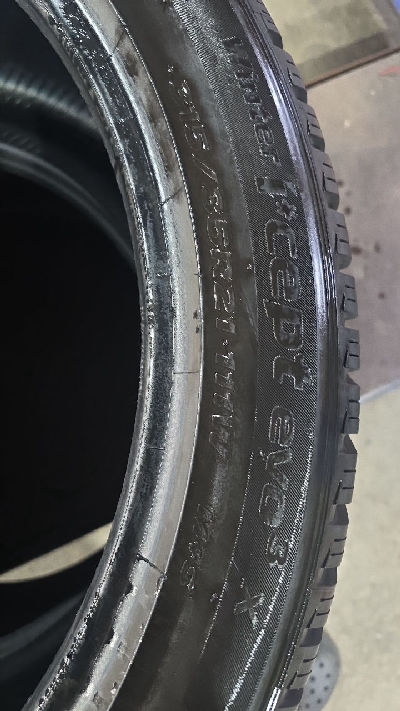 275/40R21 · 315/35R21 한국 WINTER I*CEPT EVO 3 X 윈터 중고타이어